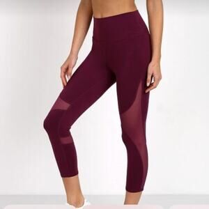 Alo Yoga High Waist Coast Capri Crop Legging